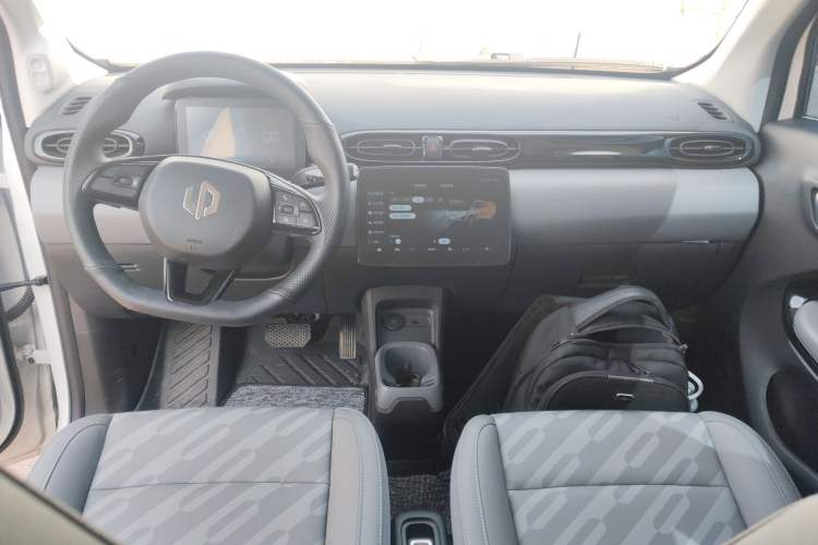 Used Leapmotor T03 2024 403 Comfort Edition Center Console