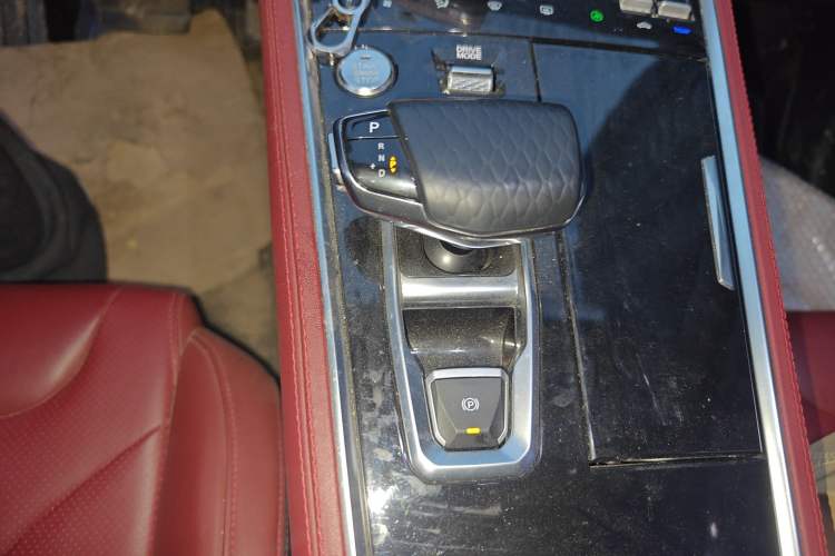 Used Changan CS85 COUPE 2019 1.5T DCT Dynamic Version China VI Standard