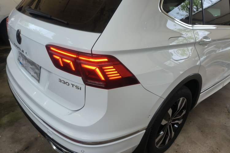 Used Volkswagen Tiguan L 2023 330TSI Automatic Two-Wheel Drive R-Line Enjoyment Edition
