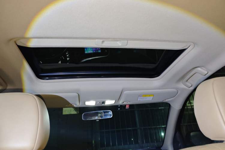 Used Mitsubishi Outlander 2013 2.4L 4x4 Luxury Navigation Edition 5 Seats