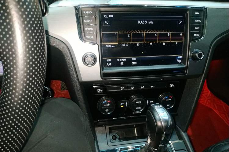 Used Volkswagen Lamando 2018 280TSI DSG Comfort Edition
