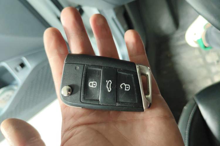 Used Volkswagen Sagitar 2020 280TSI DSG Comfort Version China VI Standard Vehicle Key