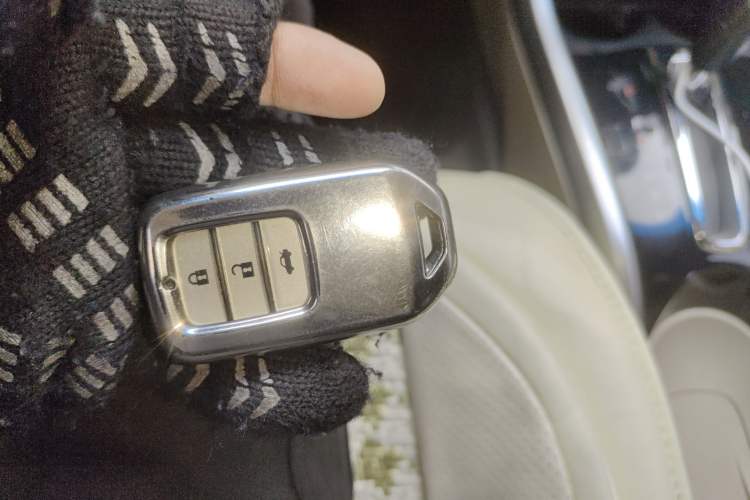 Used Honda Crider 2013 1.8L automatic luxury edition
