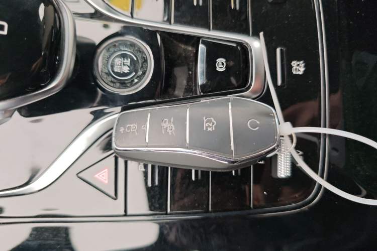 Used BYD Qin PLUS 2024 HONOR Edition DM-i 55KM Leading Model
