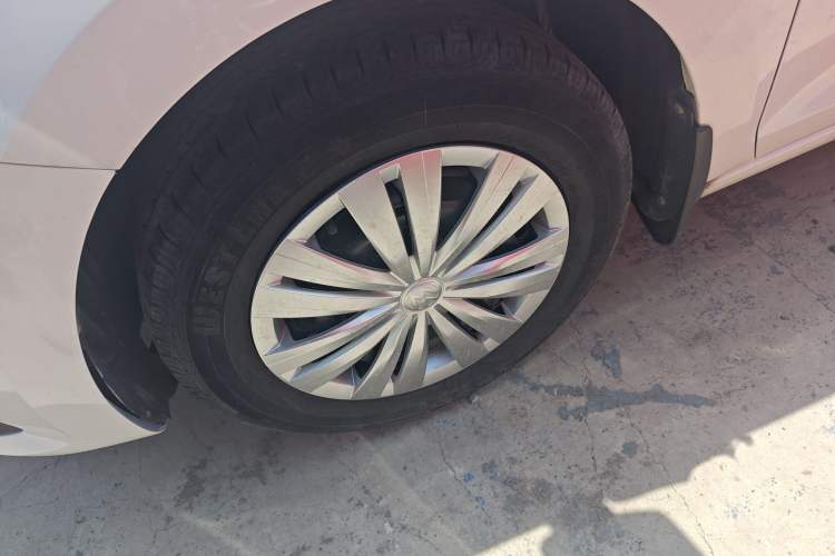 Used Volkswagen Santana 2018 1.5L Automatic Fashion Edition Left Front Wheel Hub