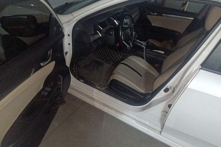 Used Honda Civic 2016 220TURBO CVT Prestige Edition