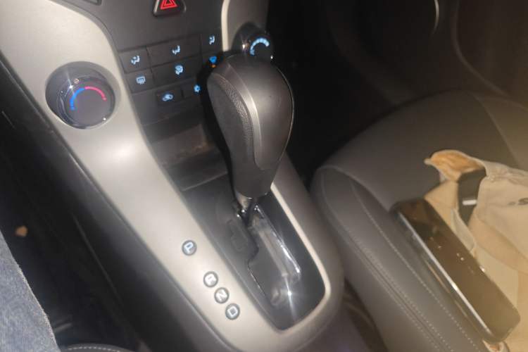 Used Chevrolet Cruze 2013 1.8L SE AT
