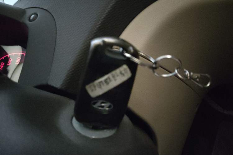 Used Hyundai Verna (older generation) 2013 Sedan 1.4L Automatic Standard GL Model Vehicle Key