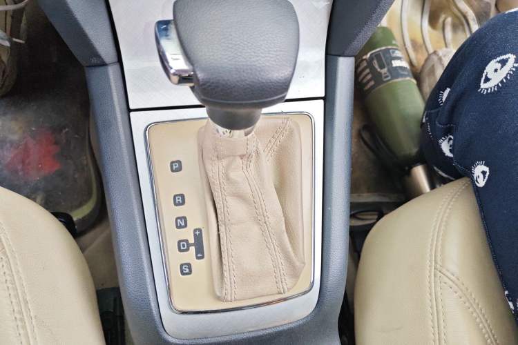 Used Skoda Octavia 2007 1.8T Automatic Elegance Edition Gear Lever