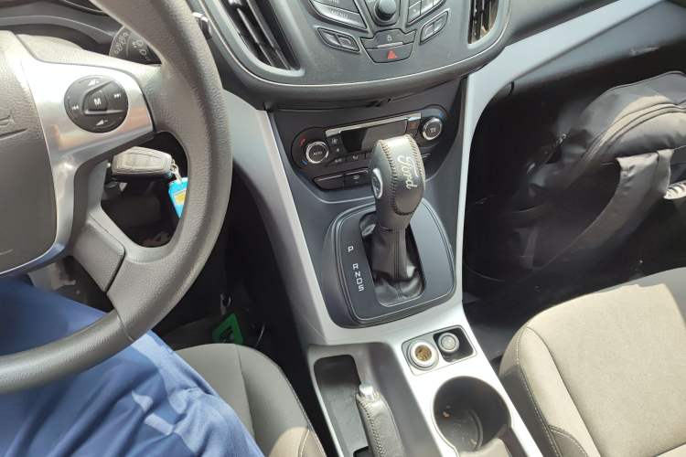 Used Ford Kuga 2015 1.5L GTDi Two-Wheel-Drive Comfort Model
