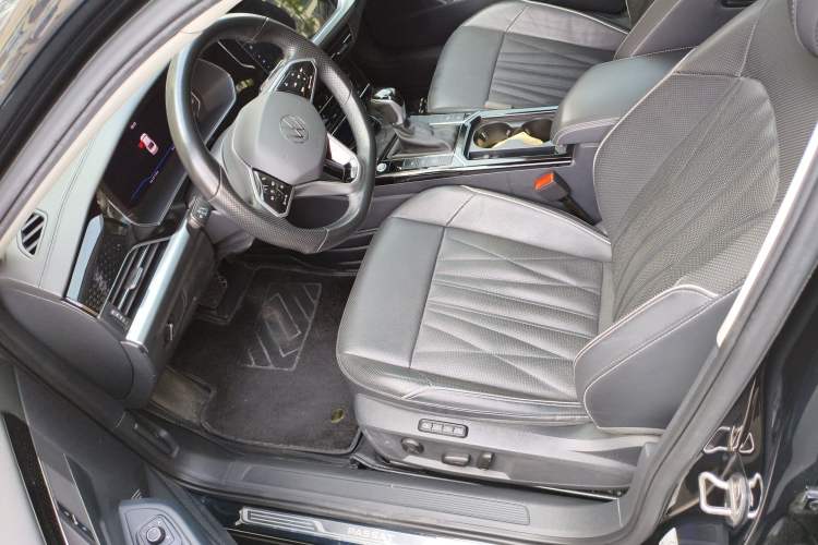 Used Volkswagen Passat 2022 330TSI Starry Luxury Edition