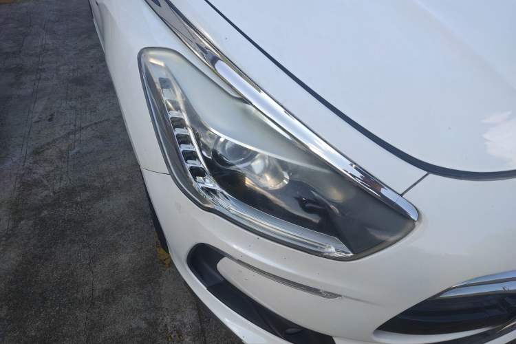 Used DS 5 2014 1.6T Luxury Edition THP160
