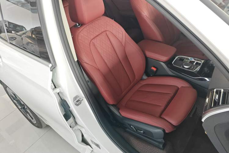 Used BMW iX3 2024 Leading Model
