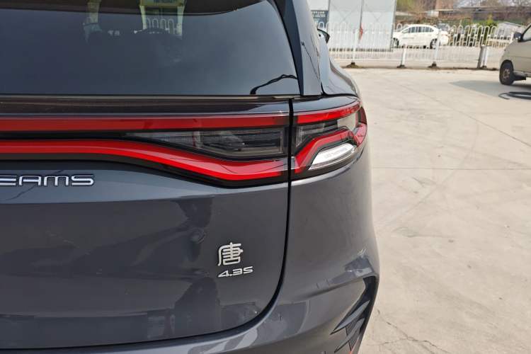 Used BYD Tang New Energy 2022 DM-p 215 km All-Wheel-Drive Deluxe Model Exterior 3