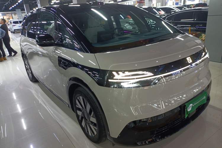 Used Zeekr MIX 2025 Long-Range Intelligent Driving Edition