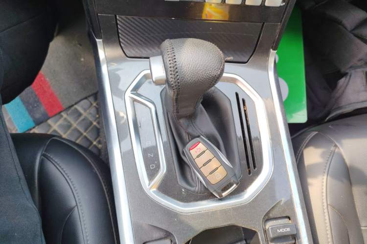 Used Haval F5 2018 1.5T i-Trend Gear Lever