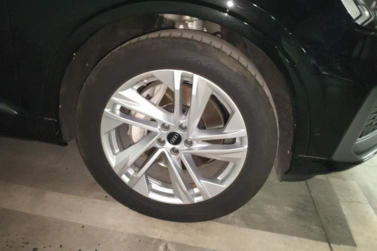 Used Audi Q7 2023 45 TFSI quattro S line Sport model