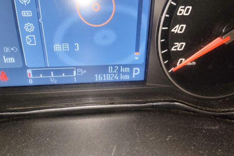 Used Ford Mondeo 2011 2.0L GTDi 200 Fashion Edition Odometer Close Up