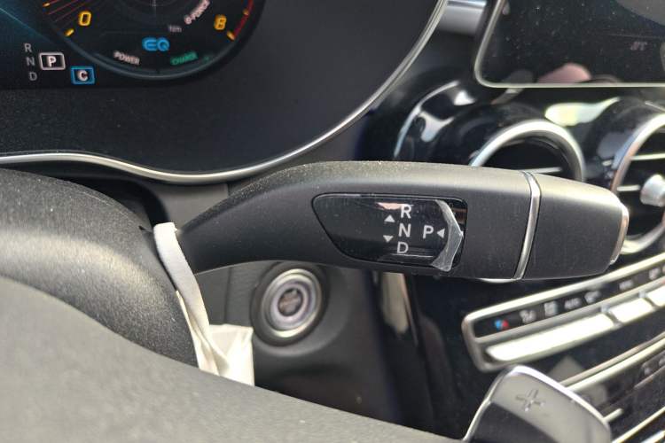 Used Mercedes-Benz C-Class 2021 C 260 Star Edition Gear Lever
