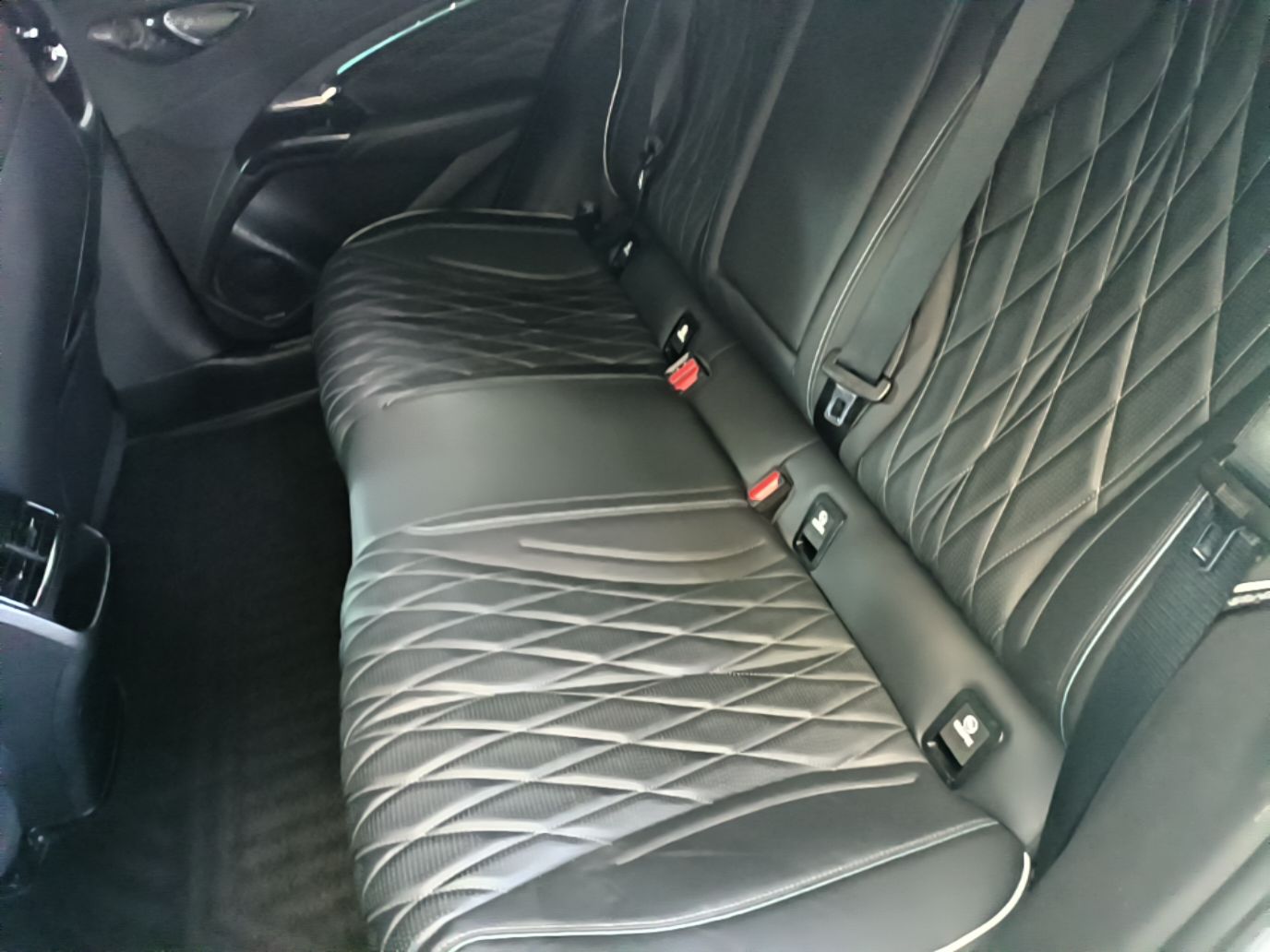 BYD Seal 2022 650 km All-Wheel-Drive Performance Version — снимка 20