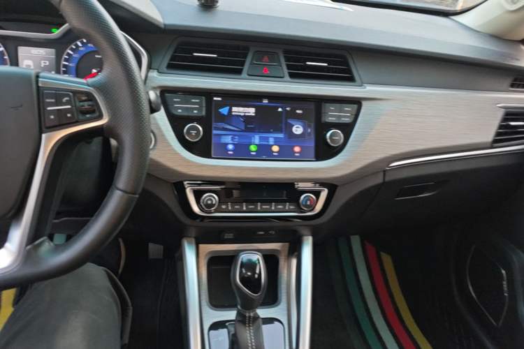 Used Geely Auto Vision X3 2017 1.5L Automatic Elite Model Audio And AC Panel