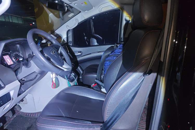 Used JAC Refine M4 2020 2.0 CTI Diesel Manual Jingrui Model China VI Standard
