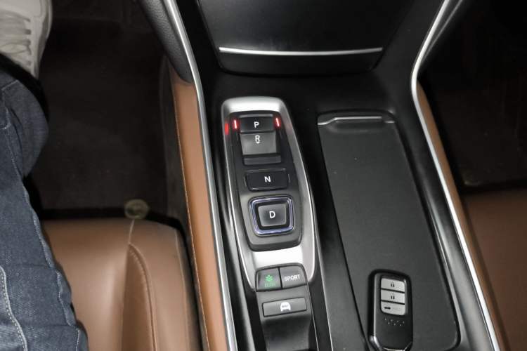 Used Honda Inspire 2022 Lingpai Hybrid 2.0L Pure Elegant Edition Gear Lever