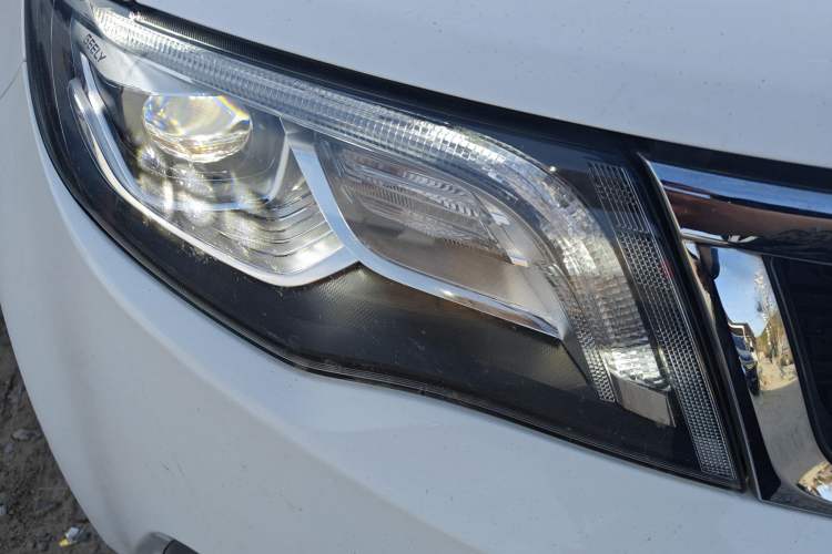 Used Geely Auto Emgrand X7 Sport 2016 1.8TD Automatic ZhiZun Version
