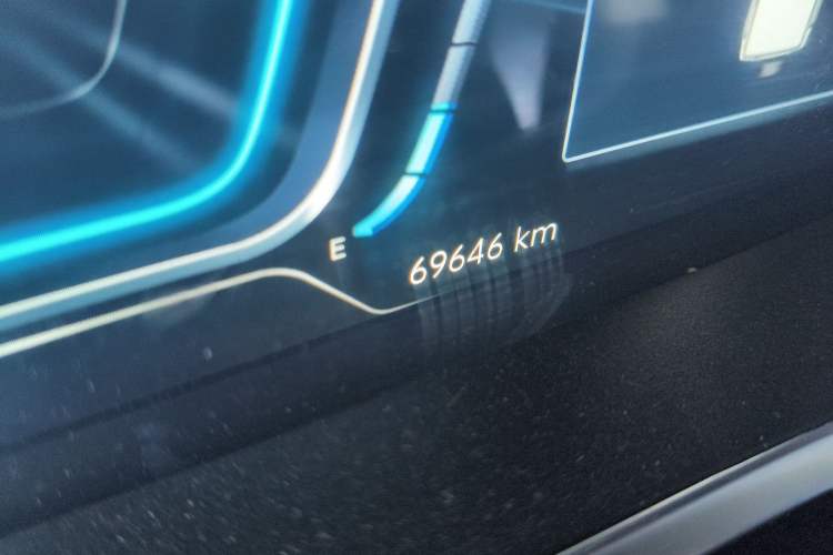 Used BAIC Off-Road BJ40 2019 2.3T Automatic Four-Wheel Drive Ring the Tower Champion Edition China VI Odometer Close Up