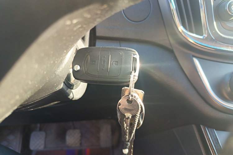 Used Baojun 560 2015 1.8L manual Comfort trim level
