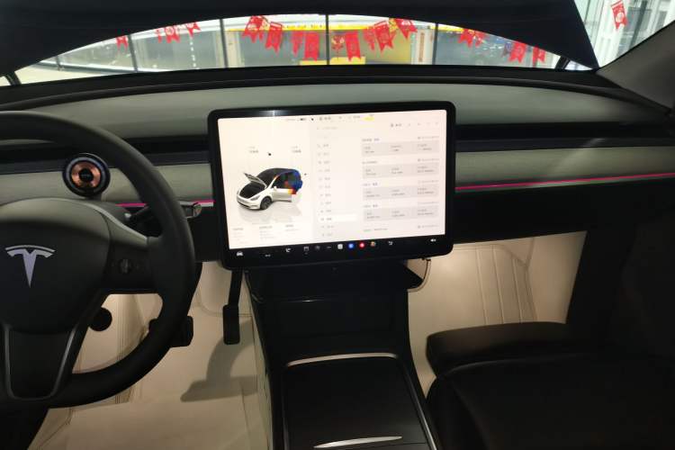 Used Tesla Model Y 2023 Long-Range All-Wheel-Drive Version Audio And AC Panel