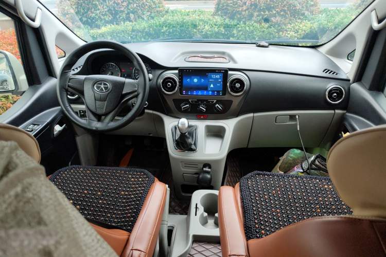 Used JAC Refine M3 2015 Maker Edition 1.6L Luxury Version Center Console