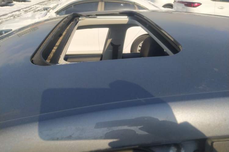 Used Roewe i5 2023 1.5L CVT Luxury Edition
