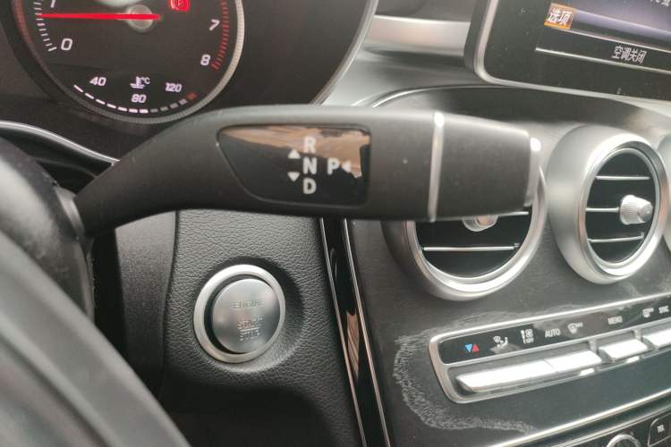 Used Mercedes-Benz C-Class 2018 C 180 station wagon Gear Lever