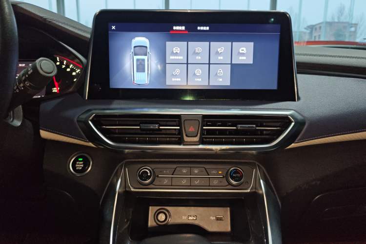 Used SAIC MAXUS G50 2019 1.5T Automatic Luxury Edition China VI Standard Audio And AC Panel