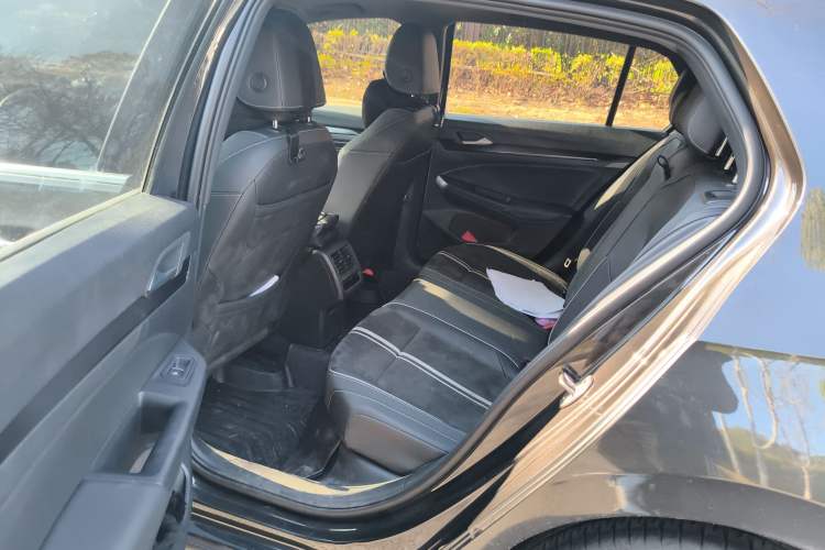 Used Volkswagen Golf 2021 280TSI DSG R-Line
