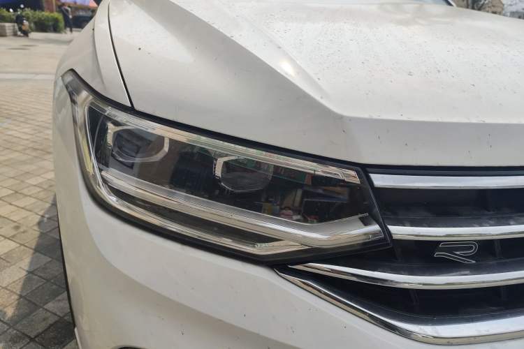 Used Volkswagen Tiguan L 2022 330TSI Automatic Two-Wheel Drive R-Line Enhanced Edition Right Front Headlight