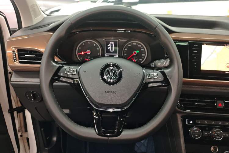 Used Volkswagen Tharu 2019 280TSI Two-Wheel Drive Luxury Version China VI Standard
