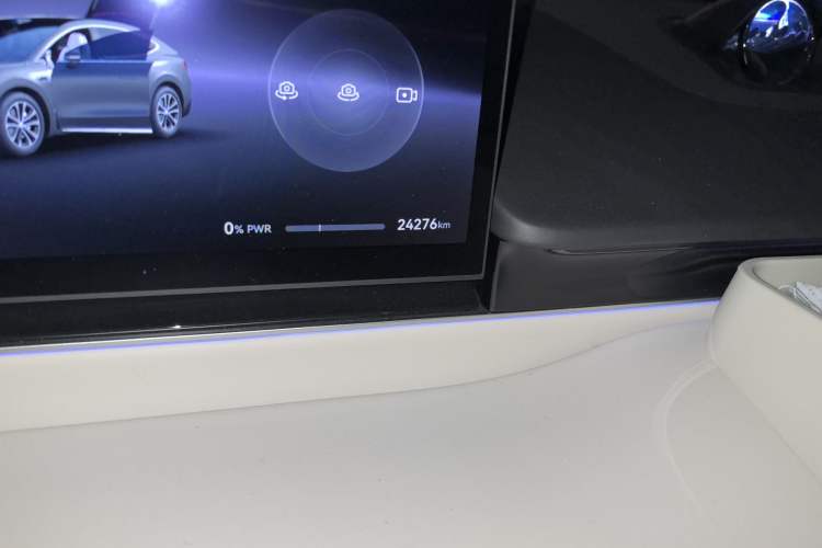 Used Hima Luxeed R7 2024 All-Electric 736 km Ultra
