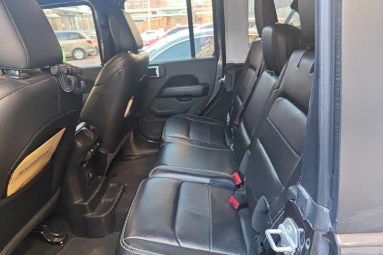 Used Jeep Wrangler 2021 2.0T Sahara Four-Door Edition