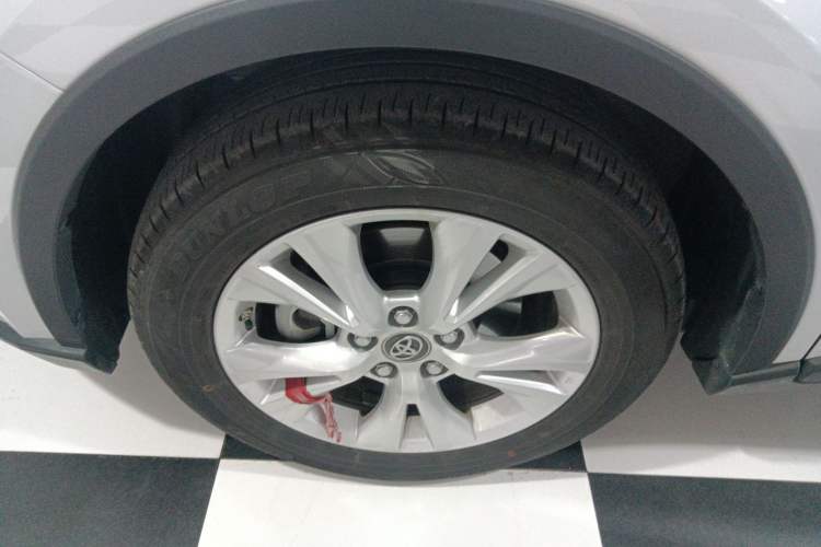 Used Toyota IZOA 2022 2.0L Yixing Version