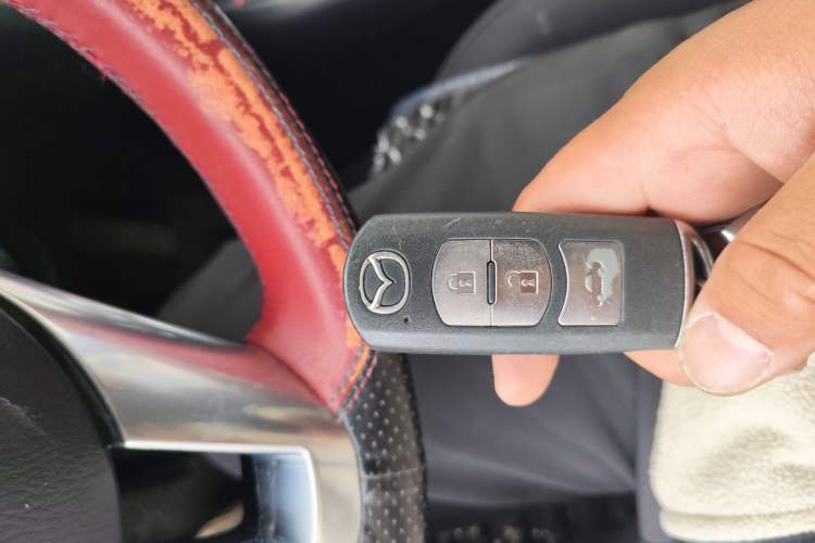 Used Mazda 3 Axela 2016 Sedan 1.5L Manual Comfort Model Vehicle Key