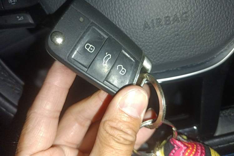 Used Volkswagen Sagitar 2019 280TSI DSG Comfort Version China VI Standard Vehicle Key