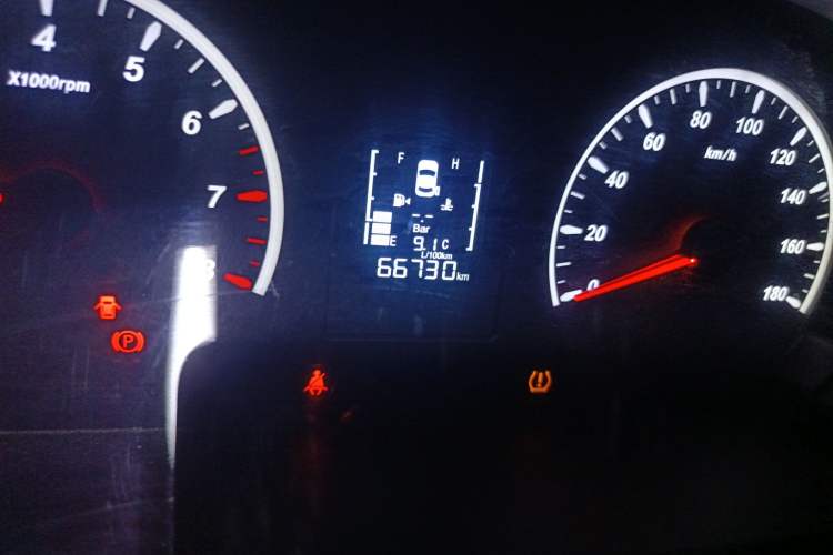 Used FORTHING Lingzhi 2022 M5L 1.6L Utility Model 7 Seats