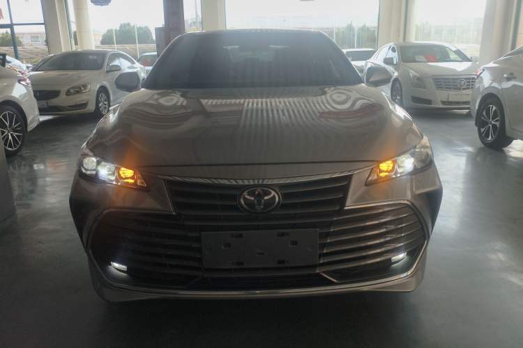 Used Toyota Avalon 2019 2.0L Luxury Edition China VI Standard Front