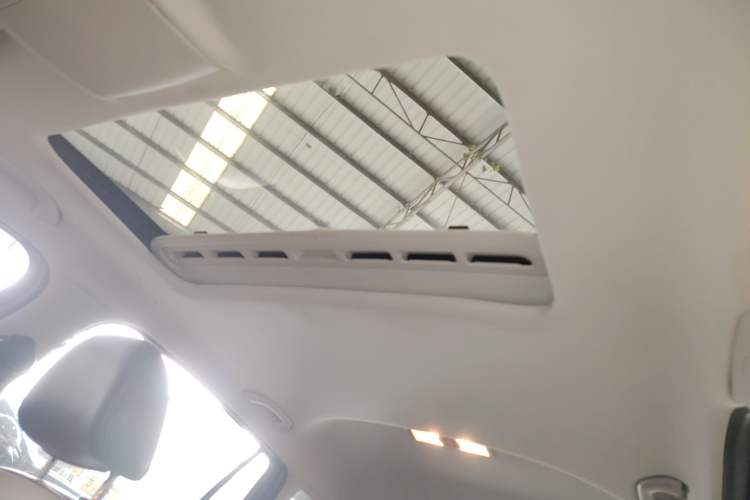 Used Volkswagen Cross Lavida 2016 230TSI DSG Luxury Edition