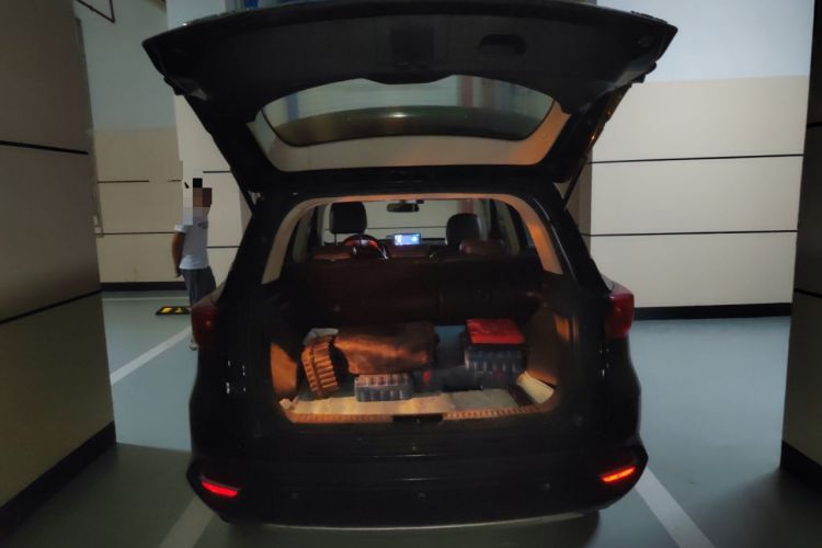 Used Hanteng X5 2018 1.5T CVT Elite Edition Trunk
