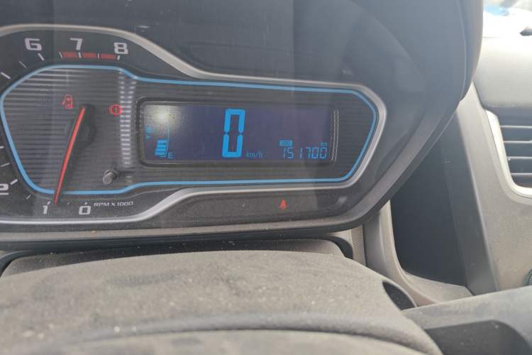 Used Chevrolet Aveo Sonic 2014 Sedan 1.4SL MT Comfort Edition
