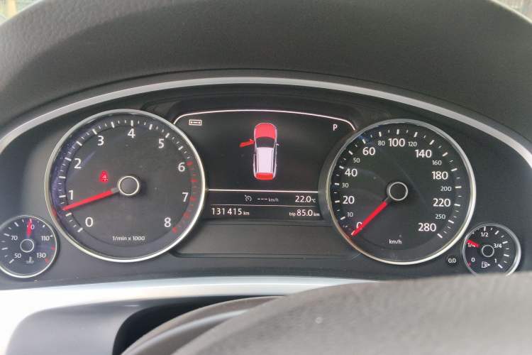 Used Volkswagen Touareg 2015 3.0 TSI Standard Model Instrument Cluster