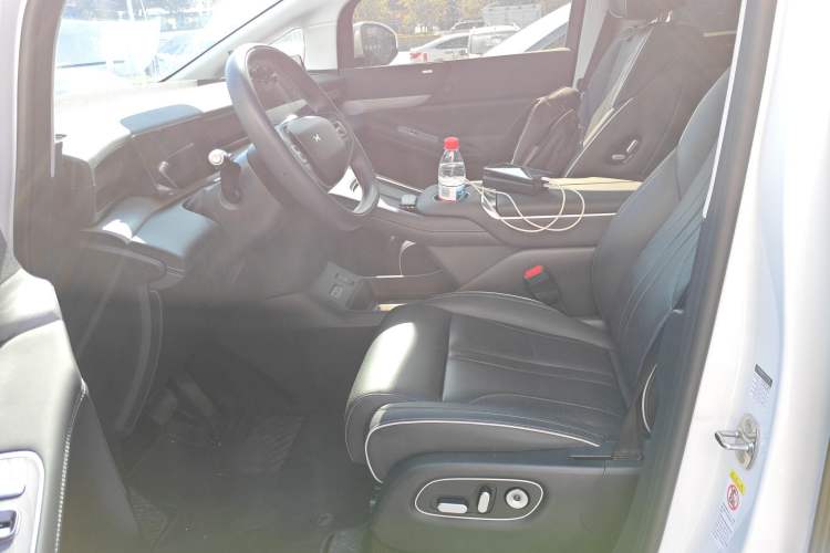 Used XPeng X9 2024 702 Ultra-Long Range Max